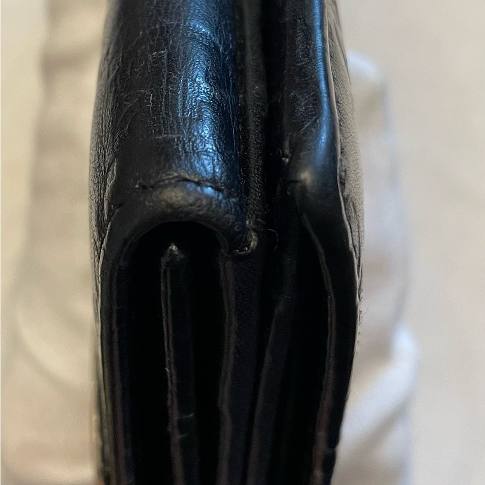 Gucci Authentic Vintage Black Mono Leather Long Wallet with Unbranded Gold Chain - Picture 13 of 17